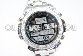 Camera with motion detector (with chain)