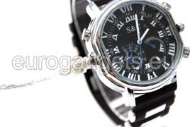 Camera in watch with rubber strap